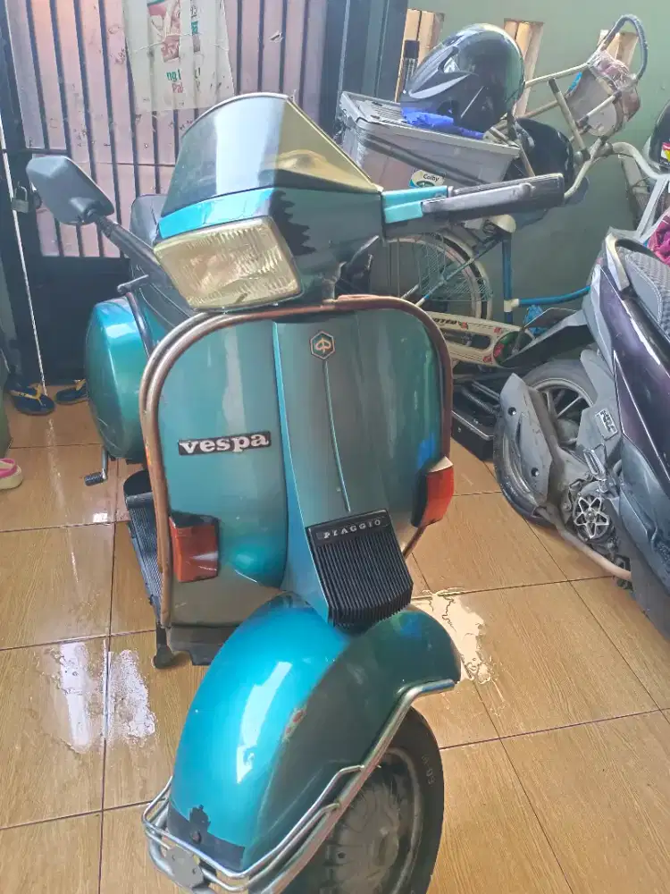 vespa excel 150cc 1991 lengkap plat B bekasi kota