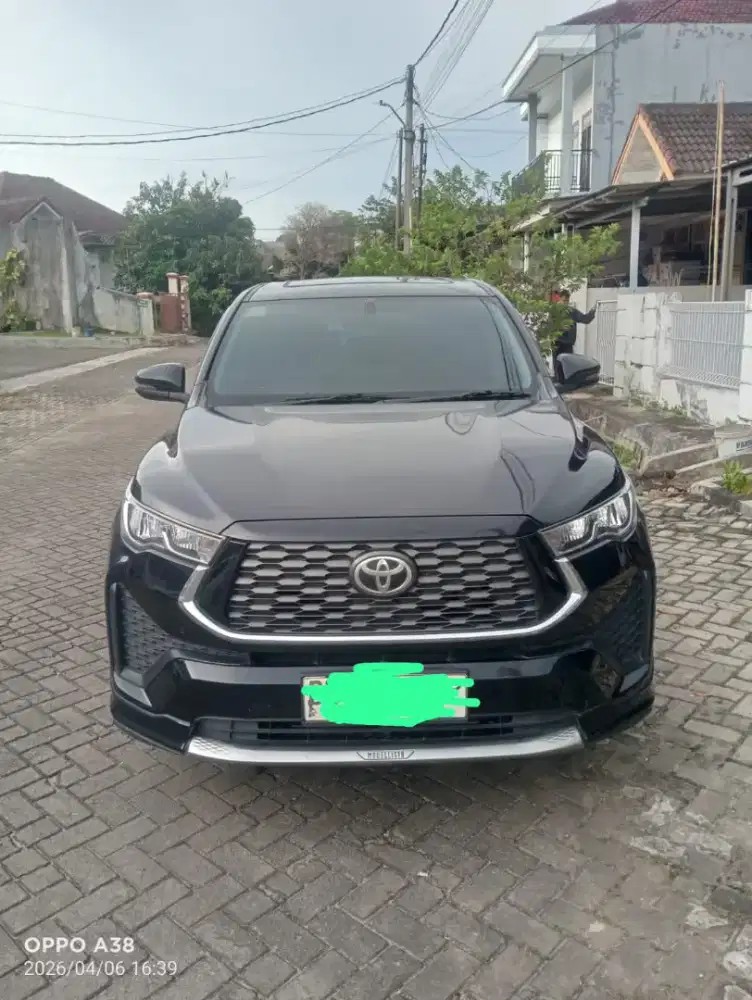 Toyota Innova Zenix V HV CVT Modelista 2023
