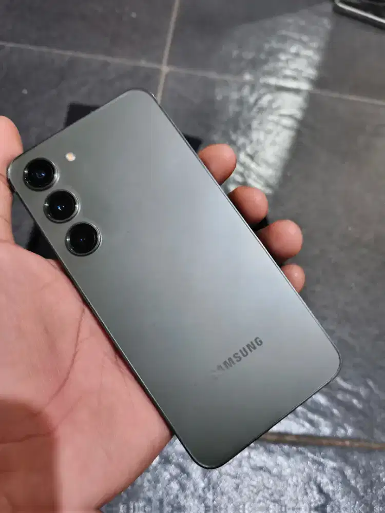 Smsung s23 basic 8/256