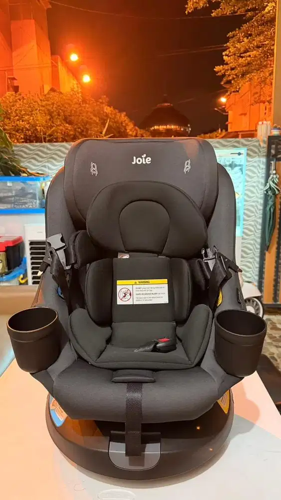 Carseat Joie Chili Spin 360 Rotating Convertible Car Seat