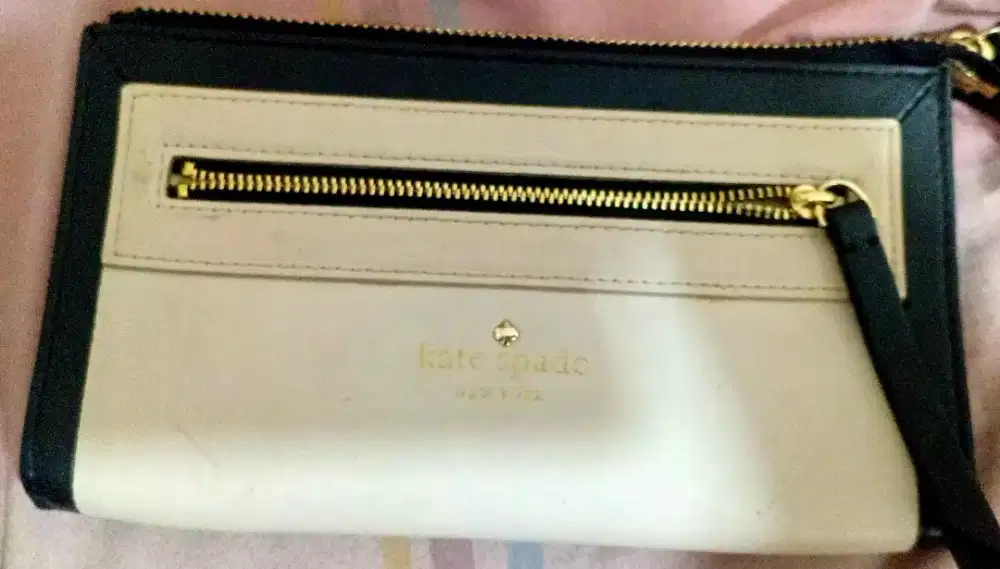 Kate Spade New York Tan & Black Leather Clutch Wristlet