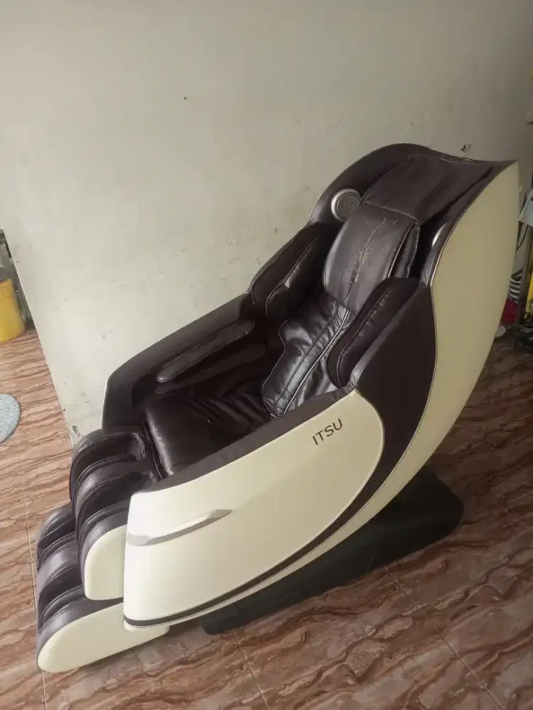 Jual Cepat Kursi Pijat Teknologi AI ITSU PRIME YASUMI