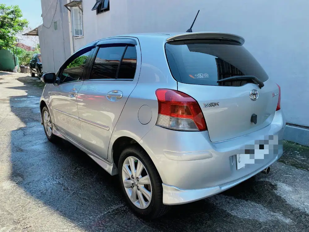 Toyota Yaris 2010 Bensin
