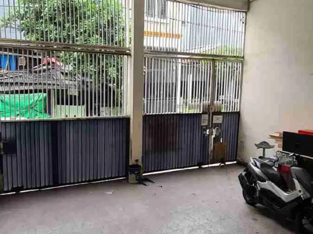 Rumah Cantik Jalan Lega di Pademangan, Jakarta Utara.