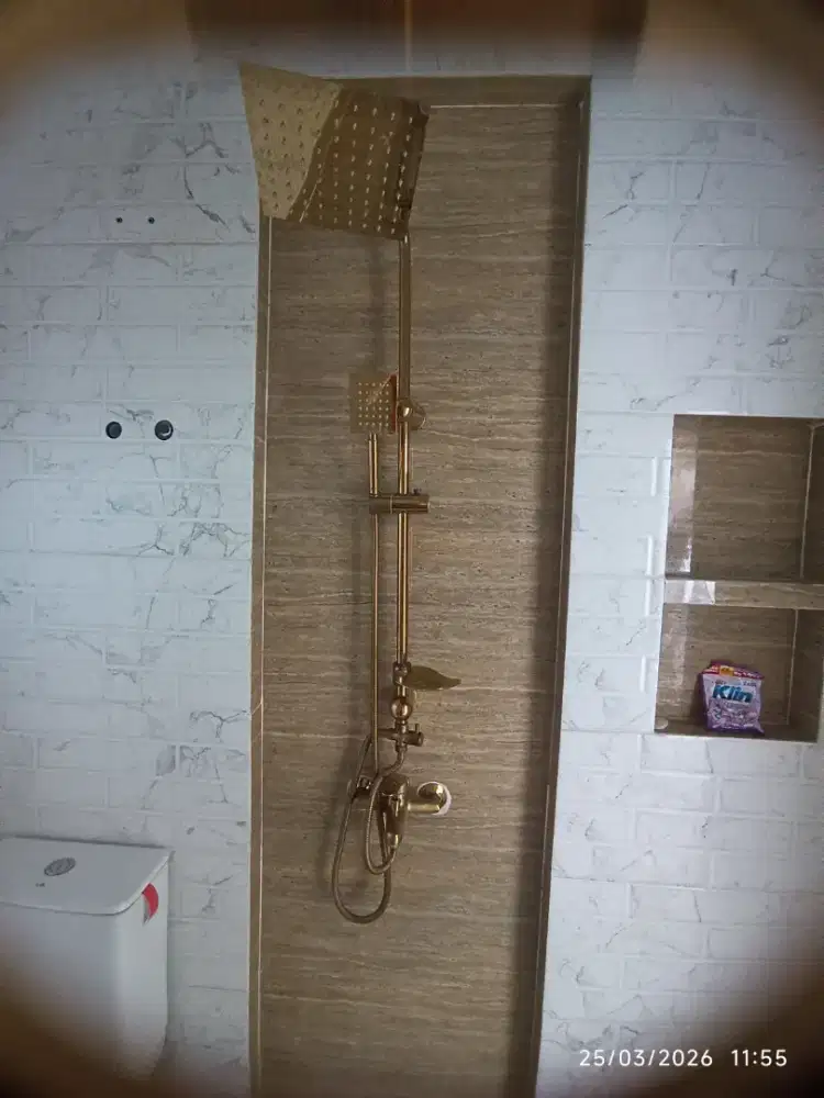Shower set kamar mandi