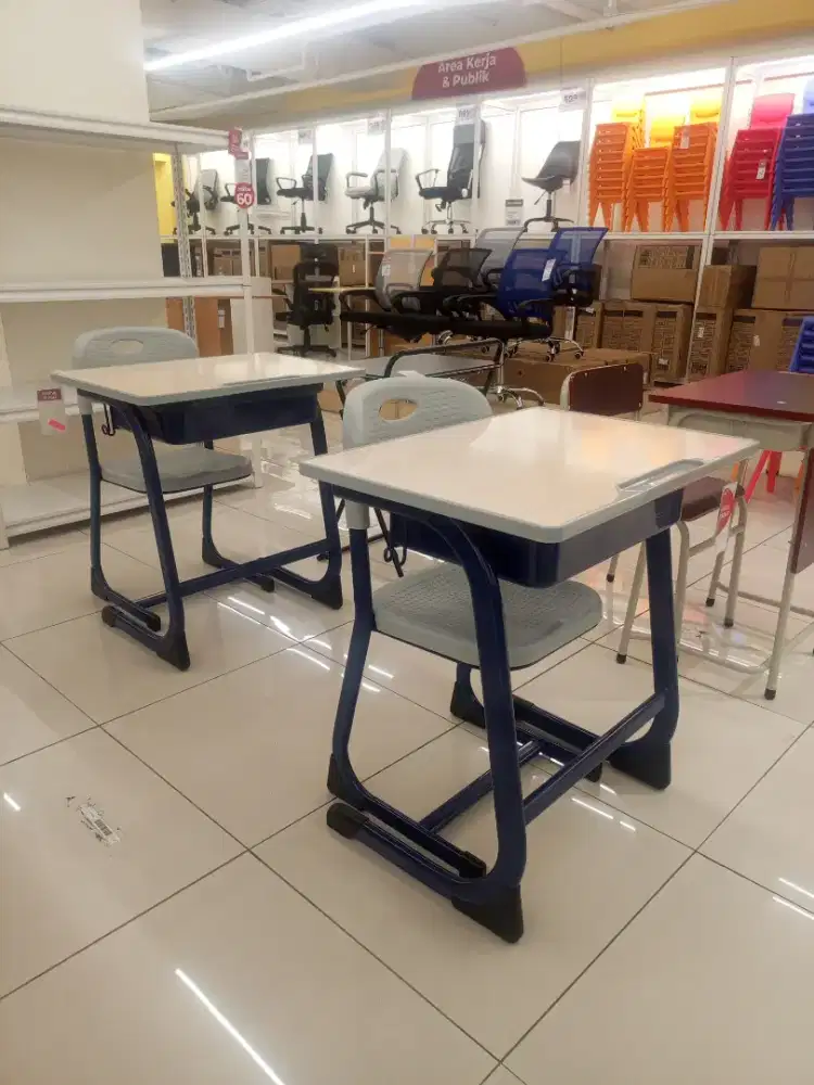 Set meja sekolah Veda & Auric