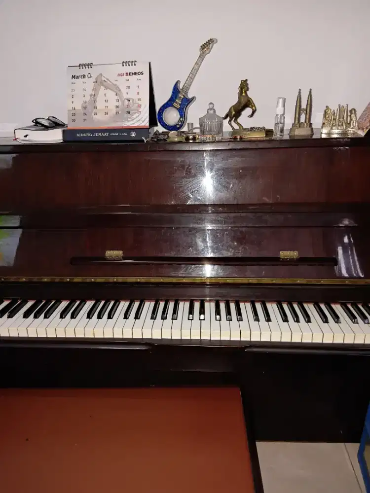 Jual Piano Upright merk Nieer