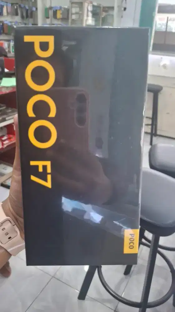 Poco F7 12/512gb