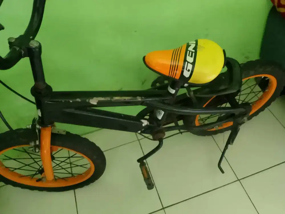 Sepeda anak merk Genio ukuran 16
