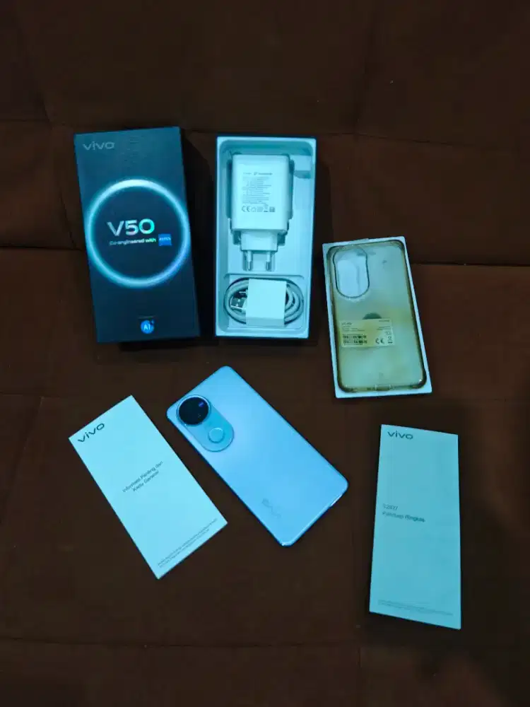 Vivo V50 5G ram 12 internal 256 fulset mulus ori Resmi