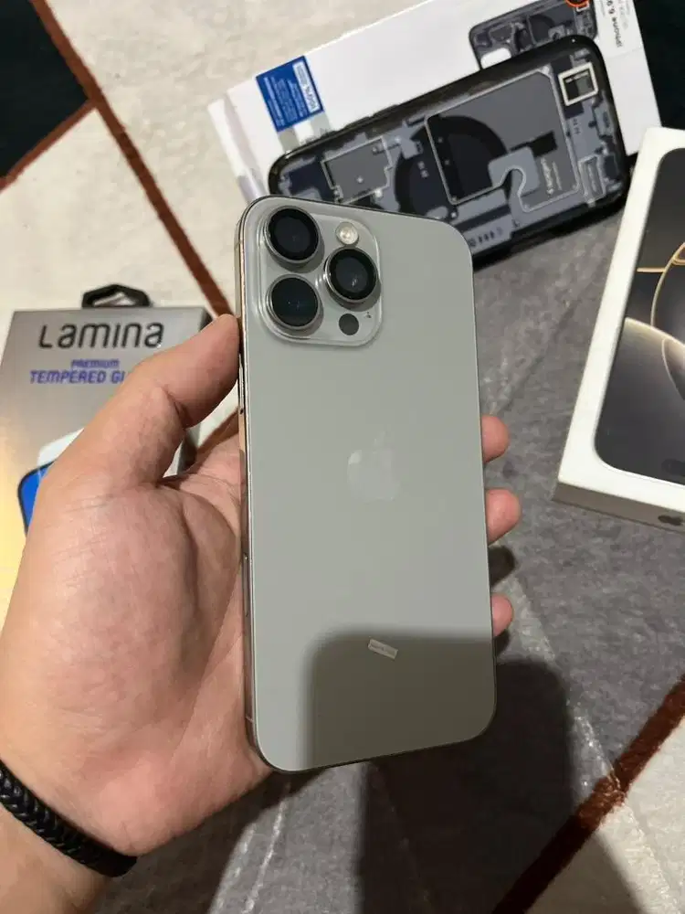 Iphone 16 pro max 256GB Natural Color