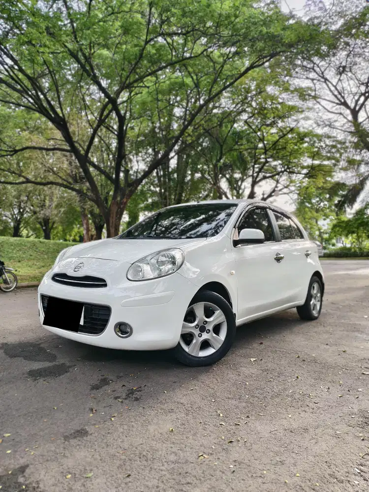 Nissan March 2013 Bensin