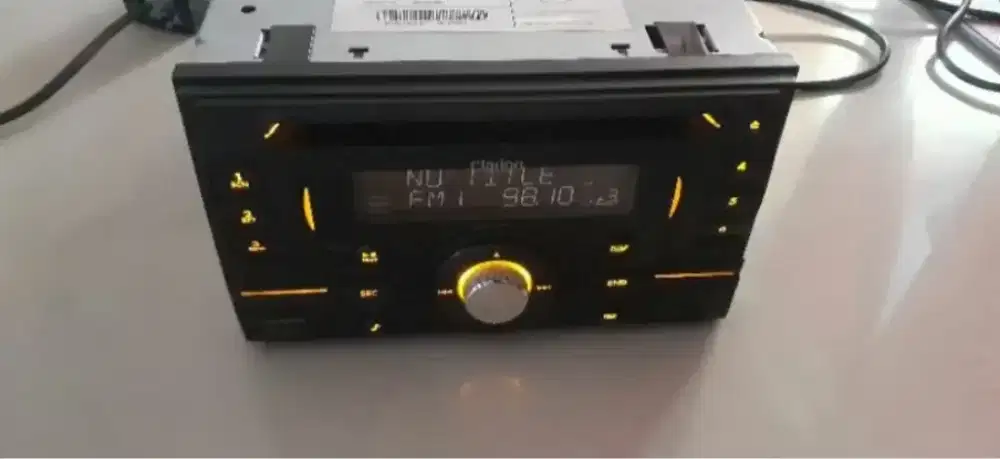 Head Unit Clarion DUZ 386 MP