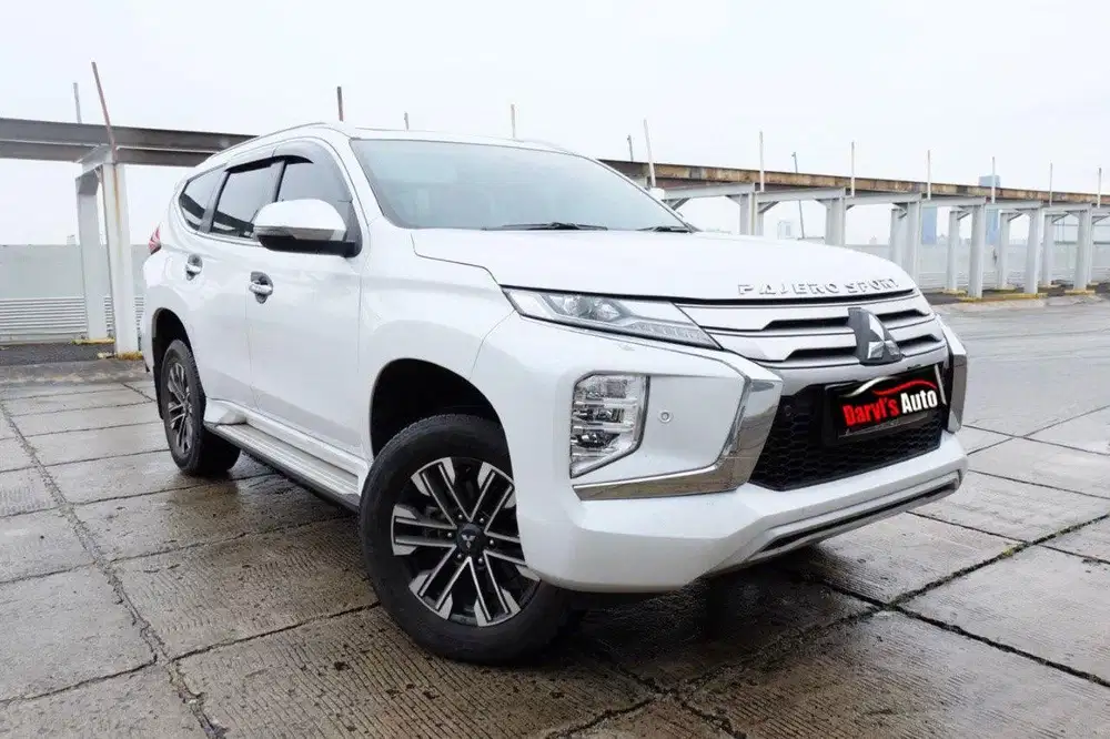 Mitsubishi Pajero Sport Dakar AT Diesel Sunroof
