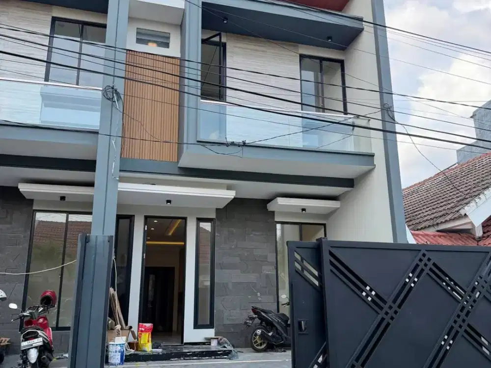 Dijual rumah baru manyar tirtoyoso