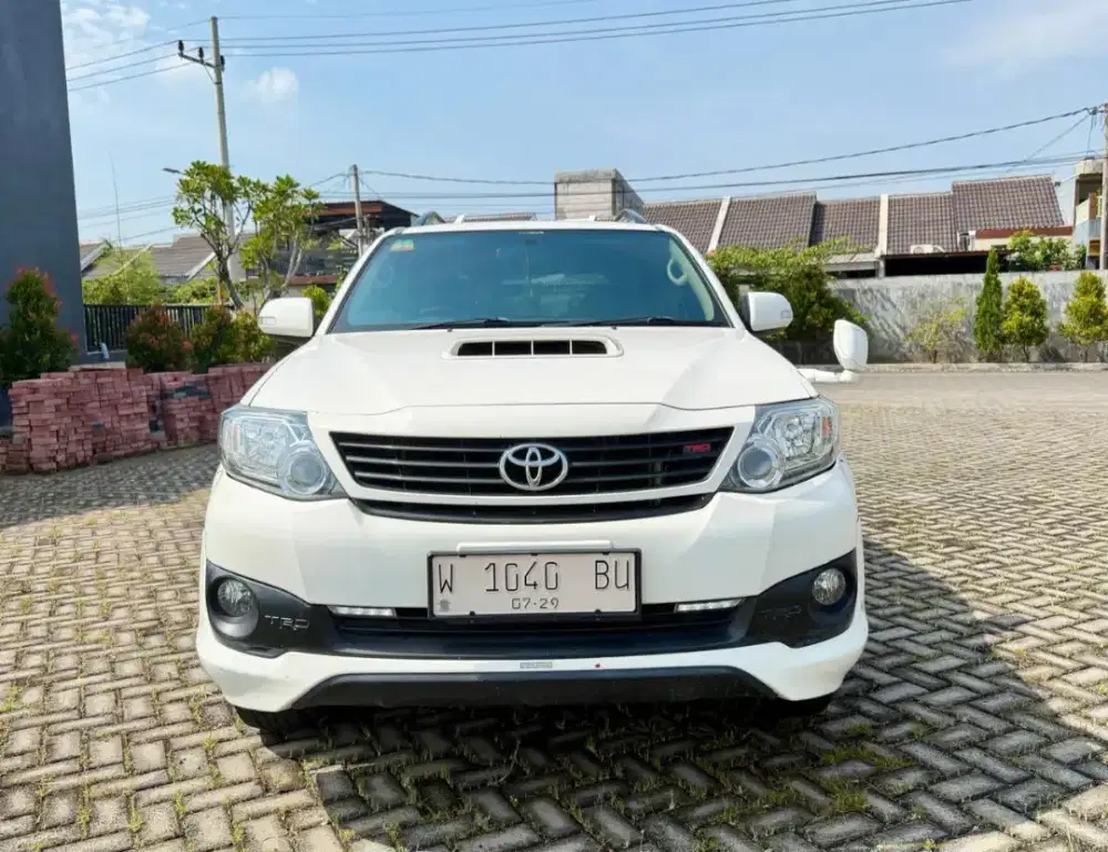 TOYOTA FORTUNER TRD 2.5 G Manual 2014