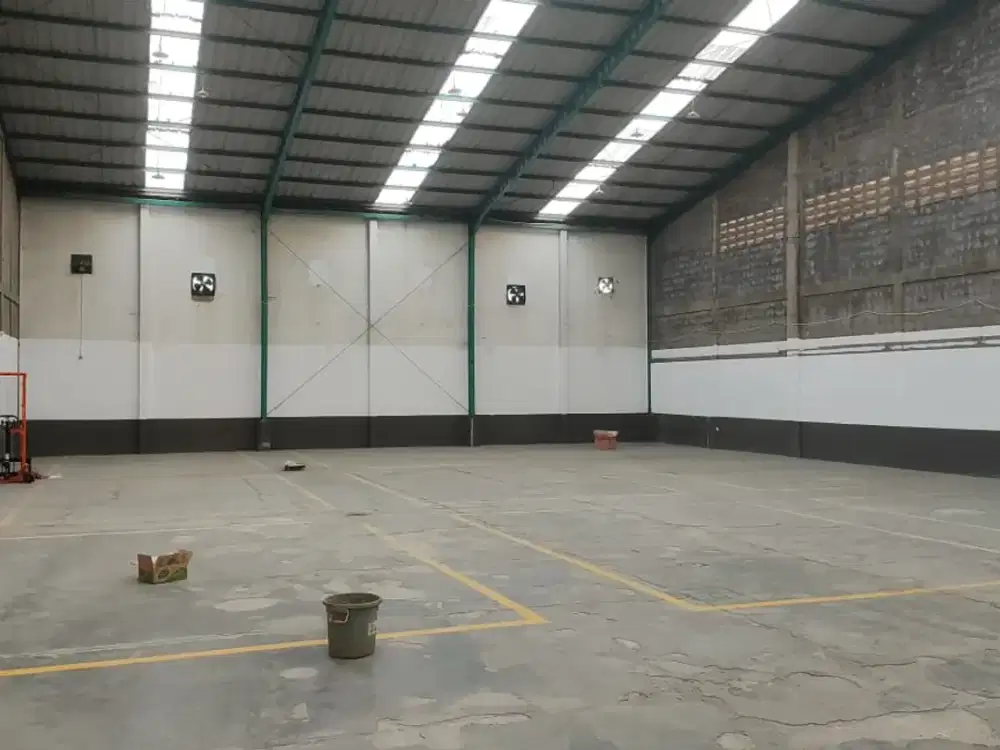 DISEWAKAN GUDANG BERSAMA BERSIH DI PADALARANG KAB. BANDUNG BARAT STRATEGIS DAN AKSES MUDAH