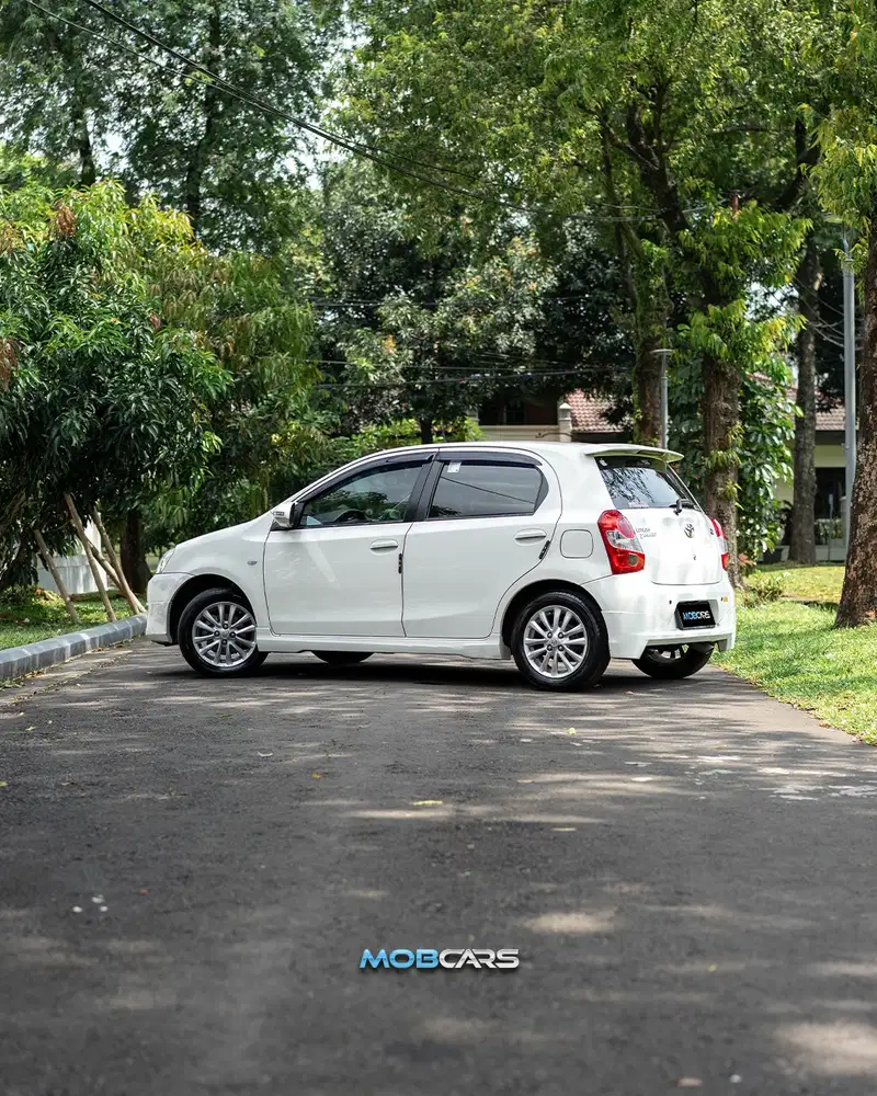 Etios Valco G MT 2015