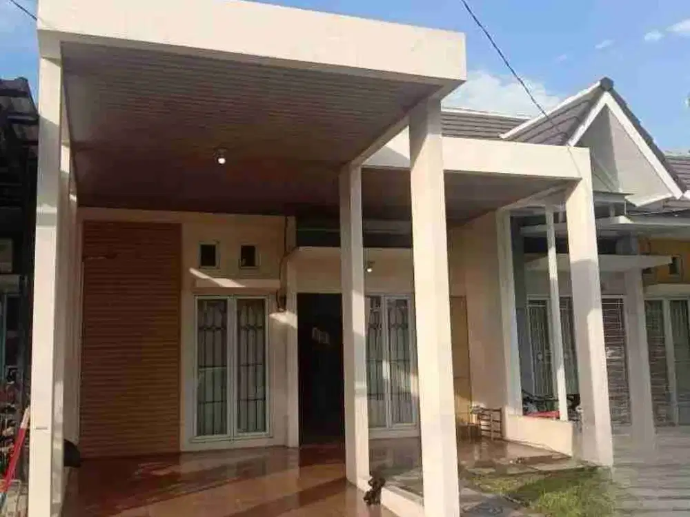 Rumah di Mutiara Gading City , Dalam Cluster Somerset , Bekasi