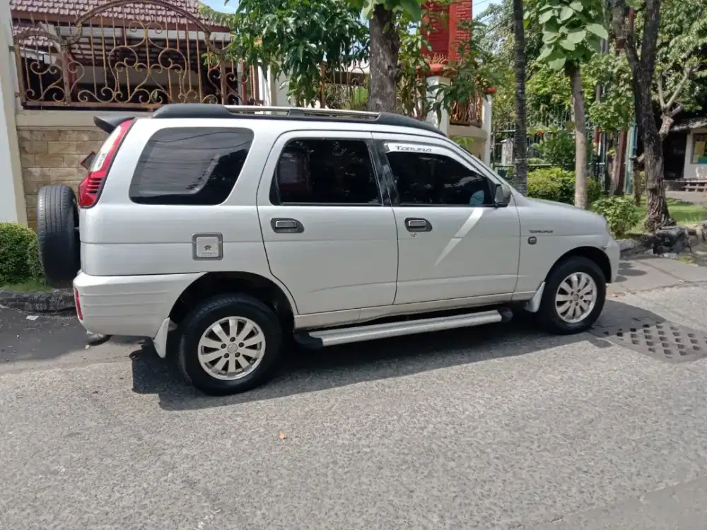 Daihatsu Taruna 2005 Bensin