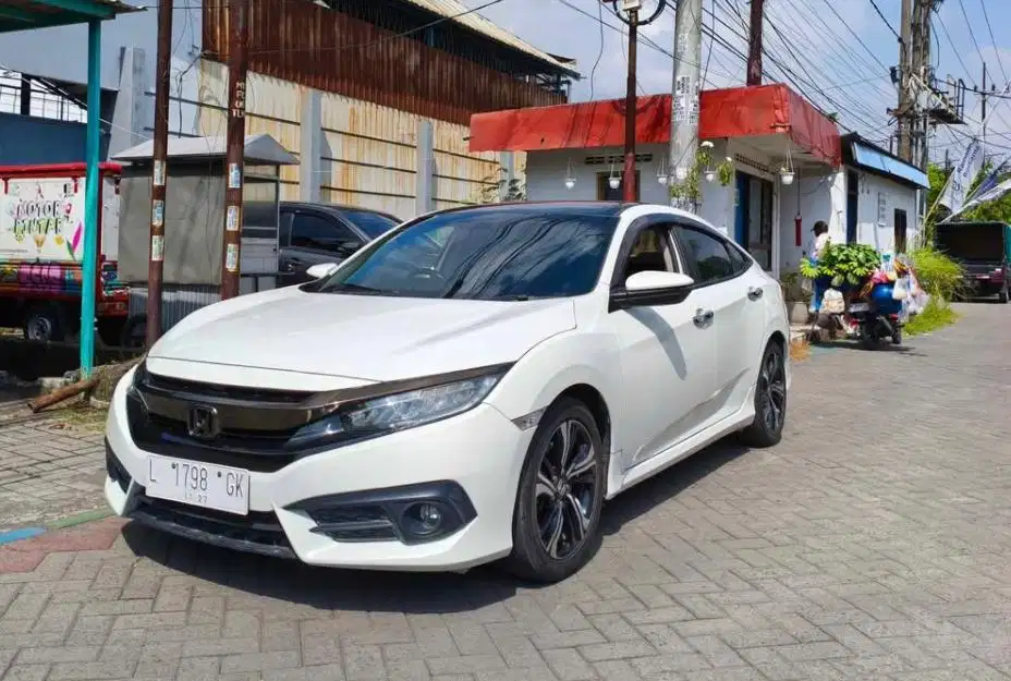 HONDA NEW CIVIC 1.5 TURBO ES SEDAN THUN 2017 PUTIH SURABAYA