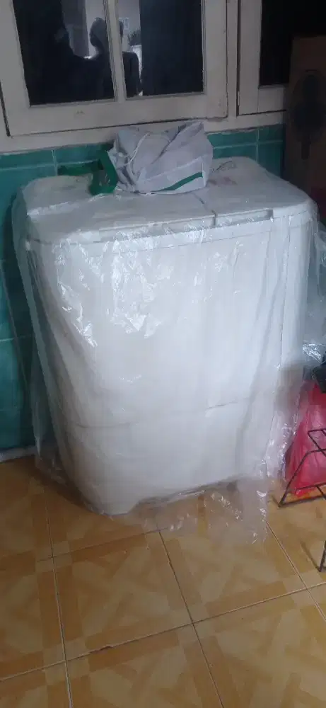 Dijual mesin cuci sharp 2 tabung utk 7kg