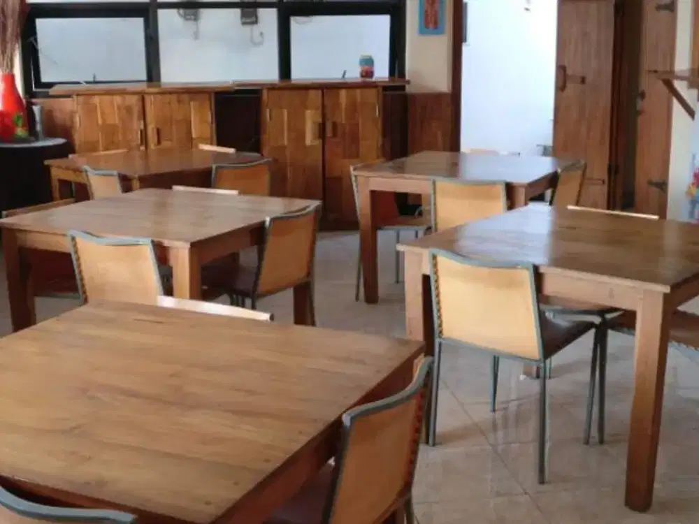 KUTA RUMAH DAN HOMESTAY 3 LANTAI DI PANTAI KUTA BADUNG, BALI