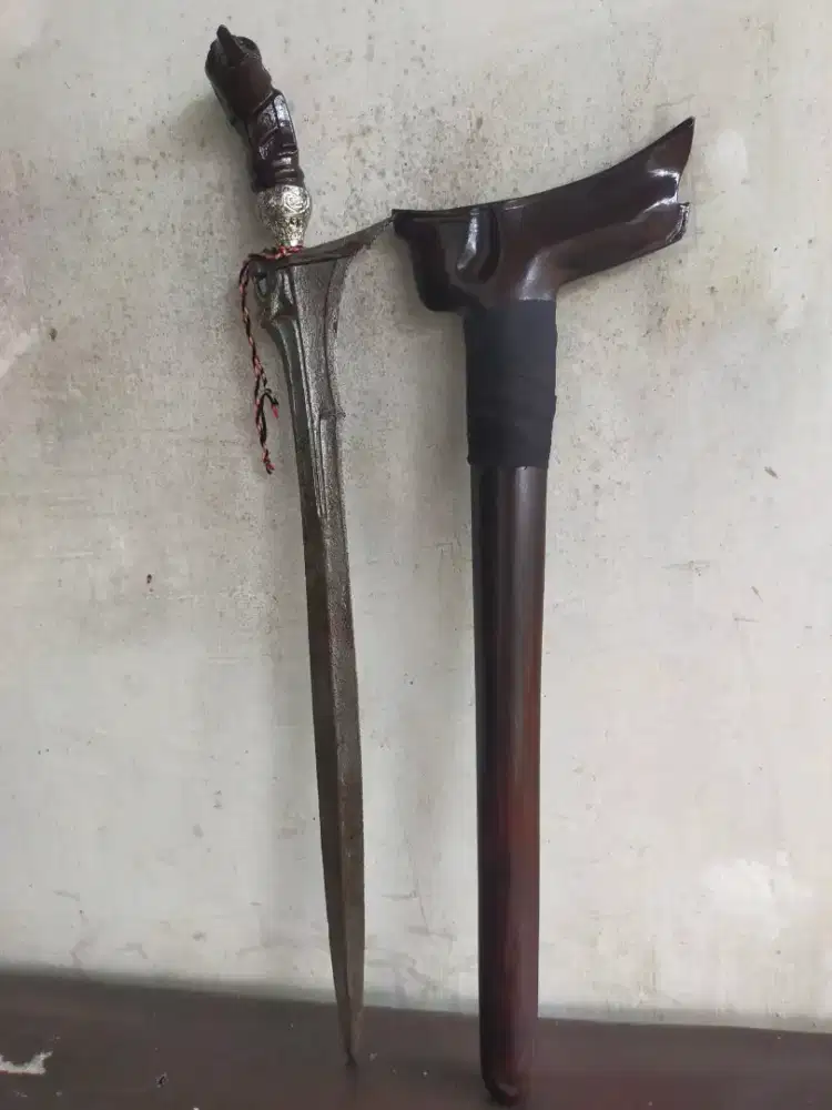 kris otentik lawasan