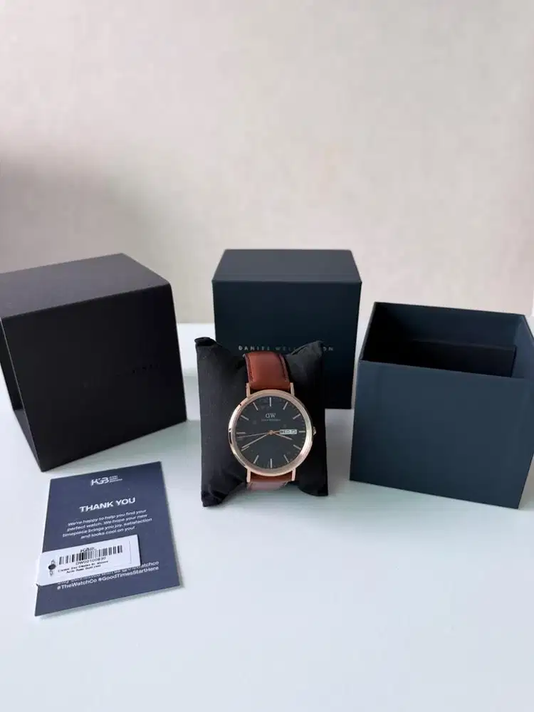 Jam tangan Daniel Wellington original brand new (belum pernah dipakai)