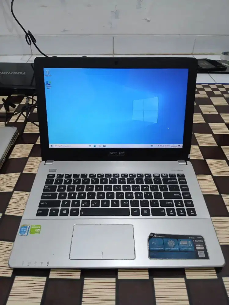 Laptop Asus X450LCP ,Core i5 Gen 4 ,Ram 12GB ,Ssd 128Gb Double Vga