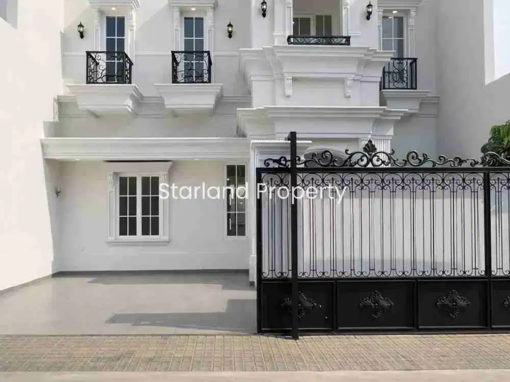 Rumah mewah modern klasik siap huni di Joglo Jakbar