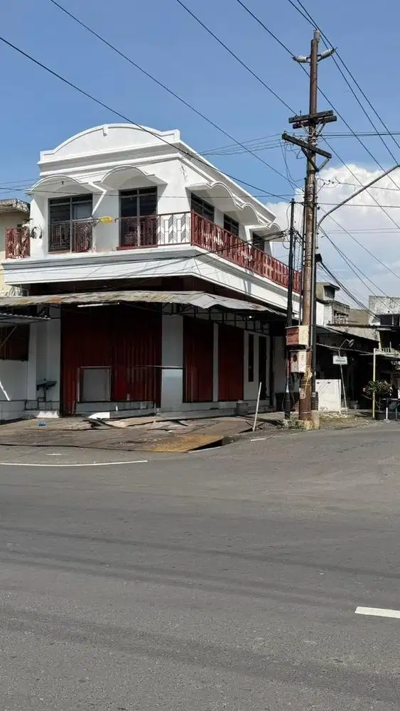 Disewakan ruko 2 lantai