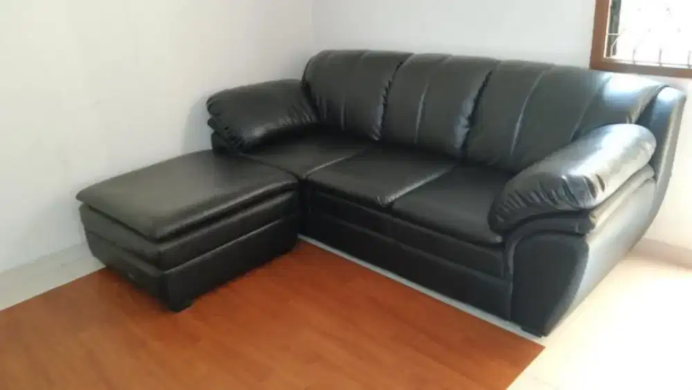 Sofa Kulit 3 Seater Bekas Rasa Baru