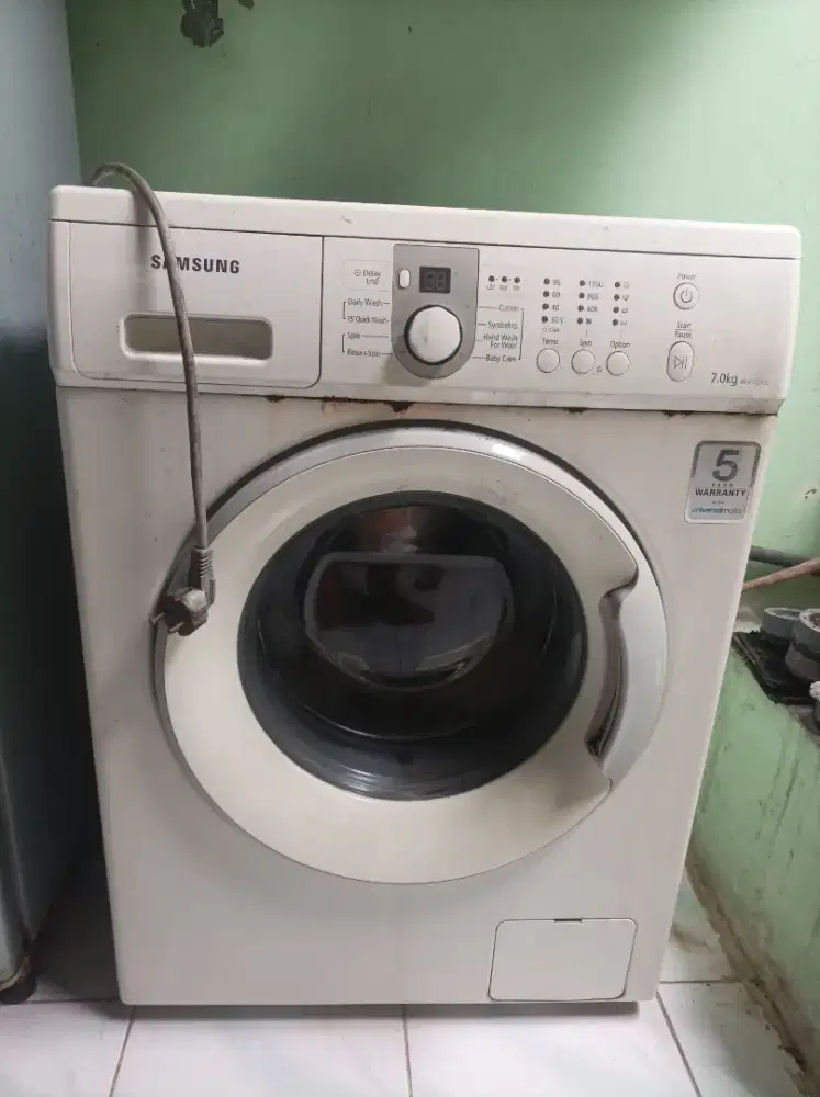 Mesin Cuci Front Loading