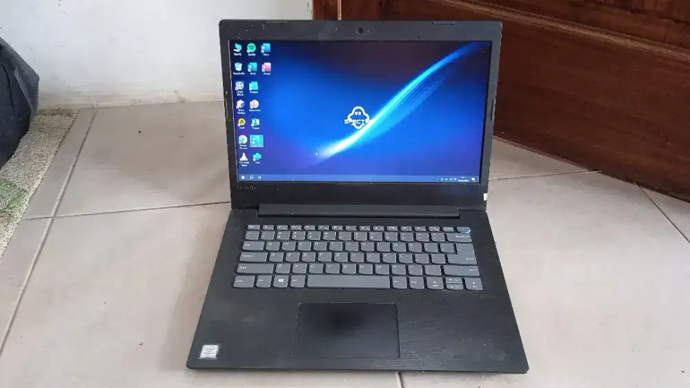 Lennovo v14 core i3-7020