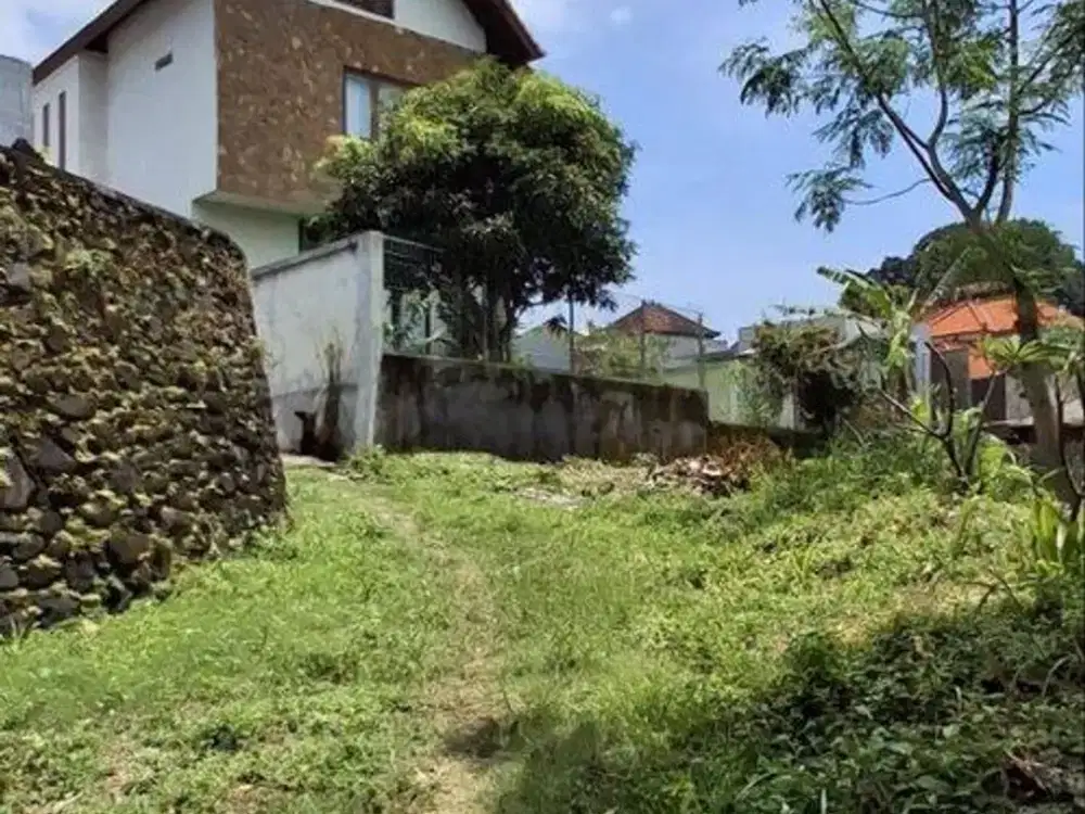 Tanah 30,2 Are Zona Perumahan Dijual, di Area Penatih Denpasar