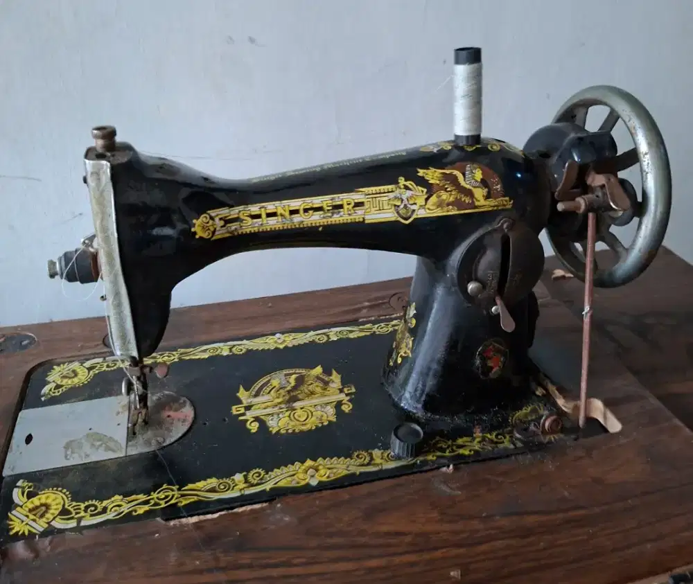 Mesin jahit merk singer