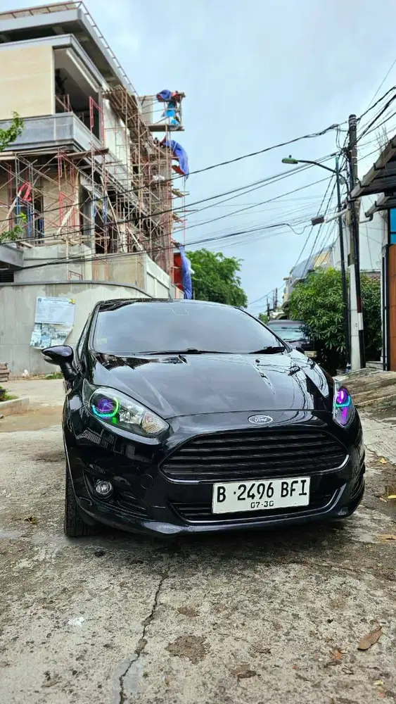Ford Fiesta S A/T 2015 Hitam Black 2014 2016