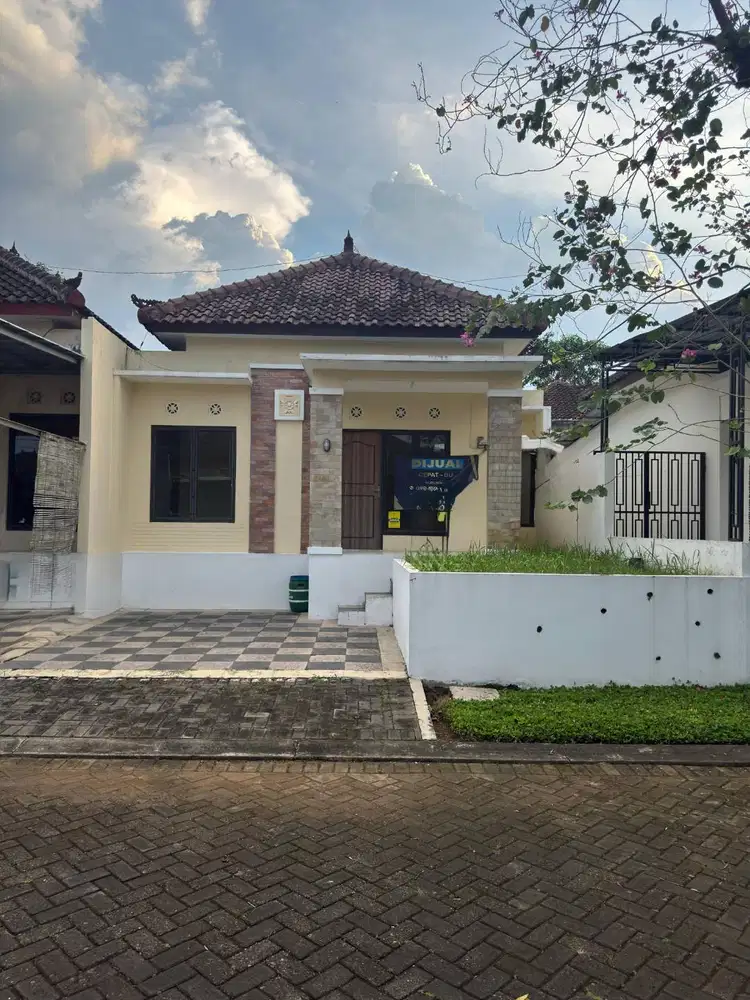 Rumah siap huni di teras bali mijen