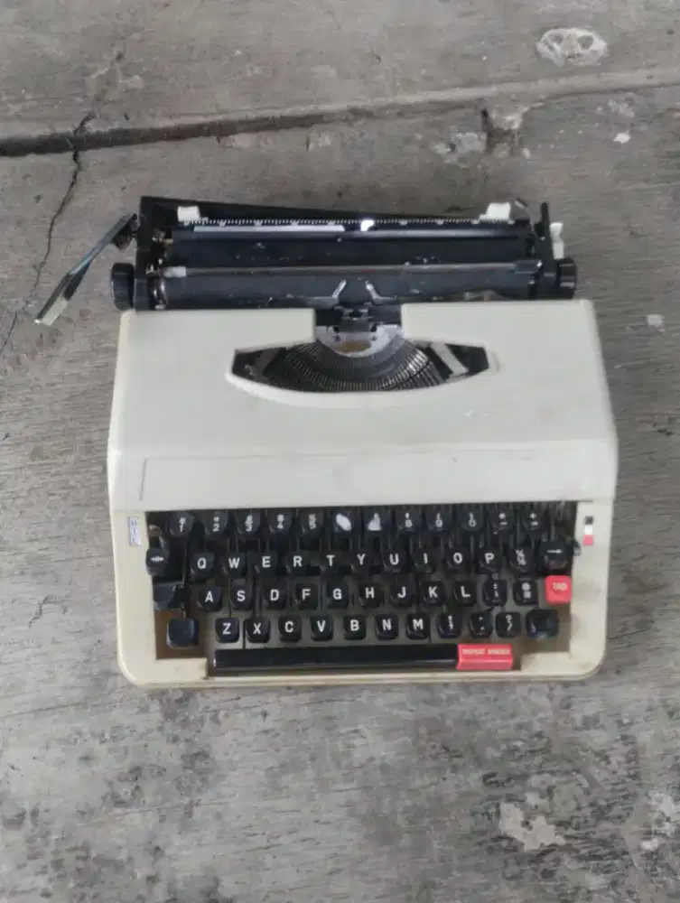 mesin tik manual vintage