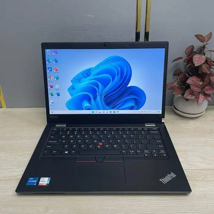 LAPTOP LENOVO THINKPAD L13 I7 GEN10 RAM 16GB SSD 256GB *RET