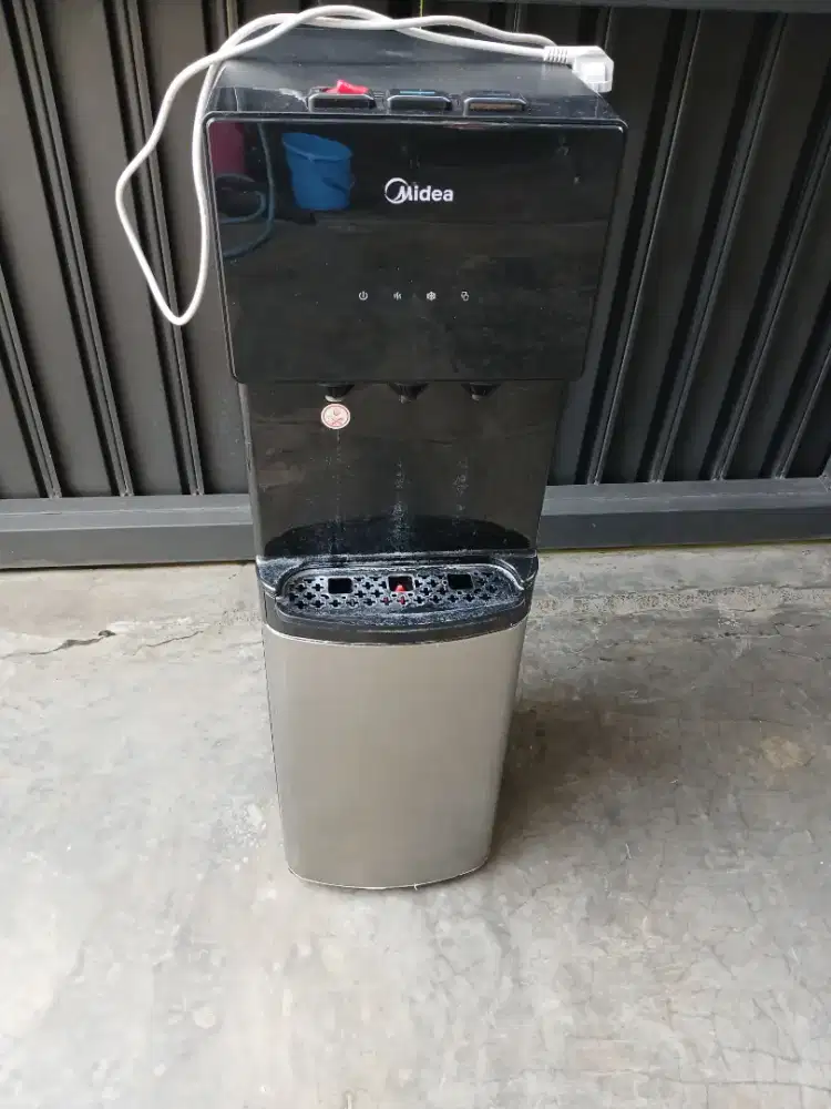 Dispenser Midea 3in1 YL1567B second funsi normal