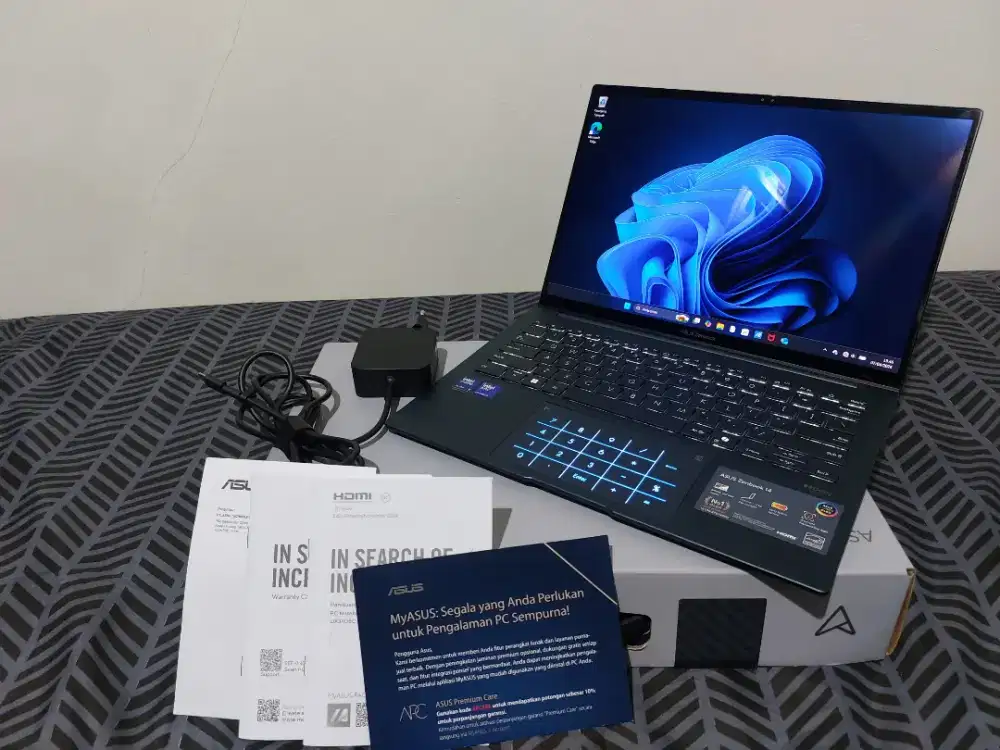 Asus Zenbook 14OLED Touch Intel Ultra5 225H Ram16GB SSD1TB Garansi on!