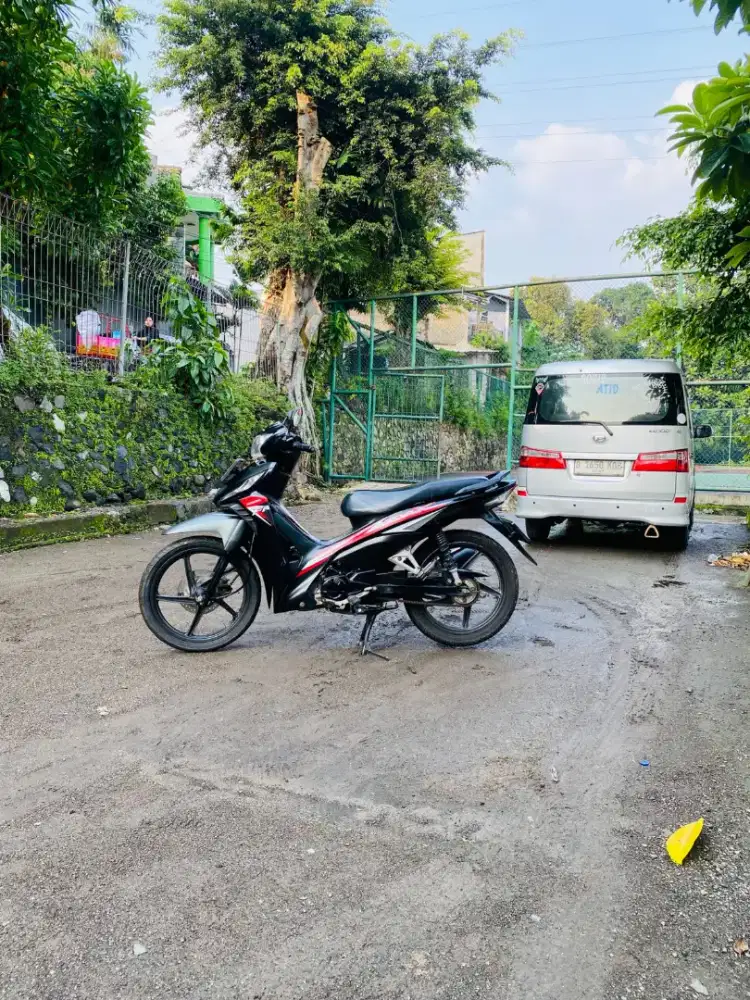 Honda Revo X 110cc Pgm_Fi Tahun 2024 Pajak Off