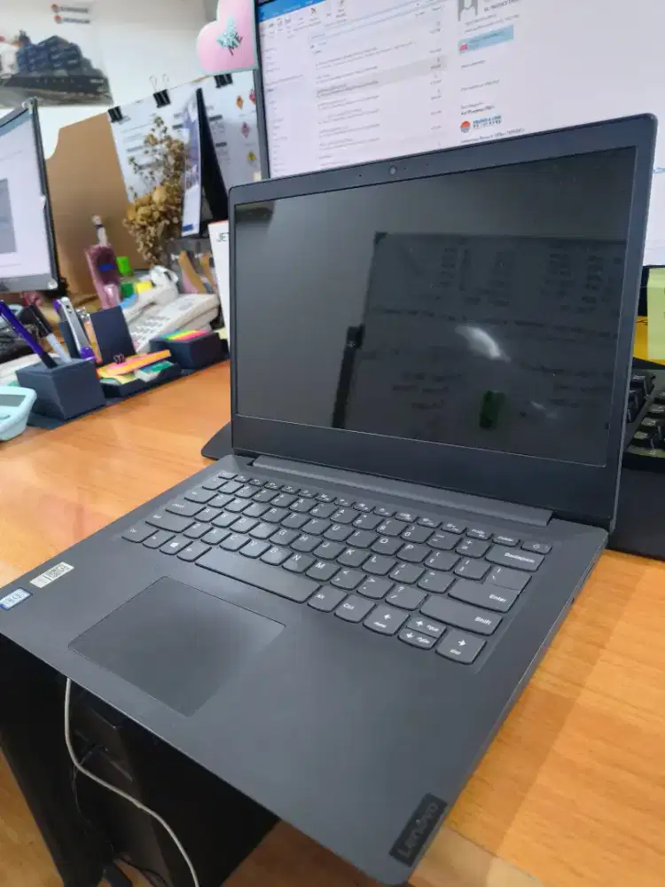 Lenovo V14-IKB second