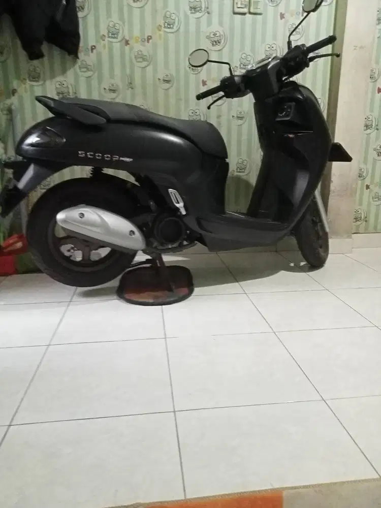 Scoopy prestige new 2025
