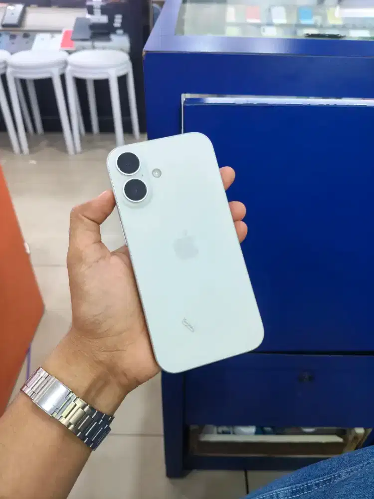 Seken iphone 16 128gb Garansi Resmi ibox