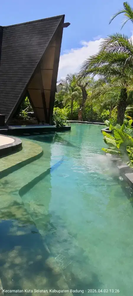 Perawat Kolam renang