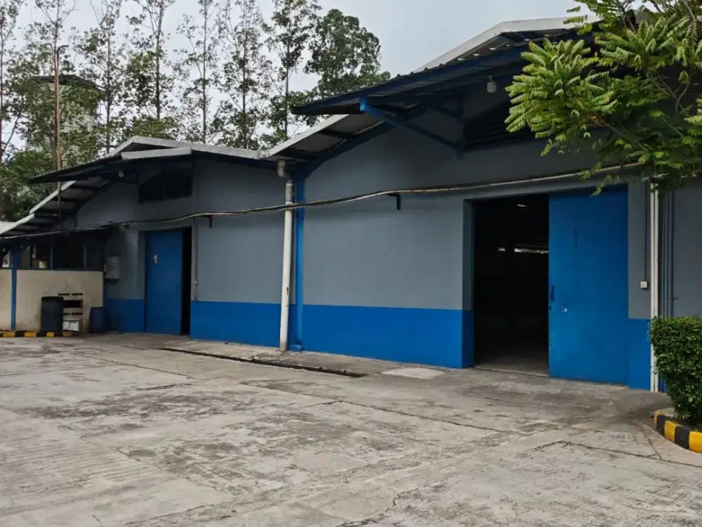 Di Sewakan Gudaang Luas 850 M2 di Jalan Raya, Karawaci Tangerang Kota