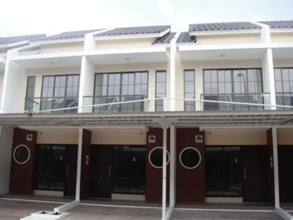 Dijual Cepat Murah dibawah Harga Pasaran Rumah Green Lake City -East Asia 4x12m, 2lt, SHM